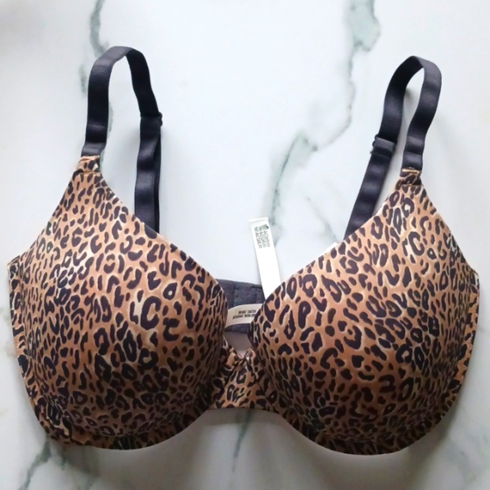 Pink wear everywhere pushup NEW with tags